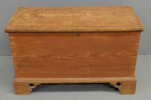 Appraisal: Small Southern yellow pine blanket chest c with red paint