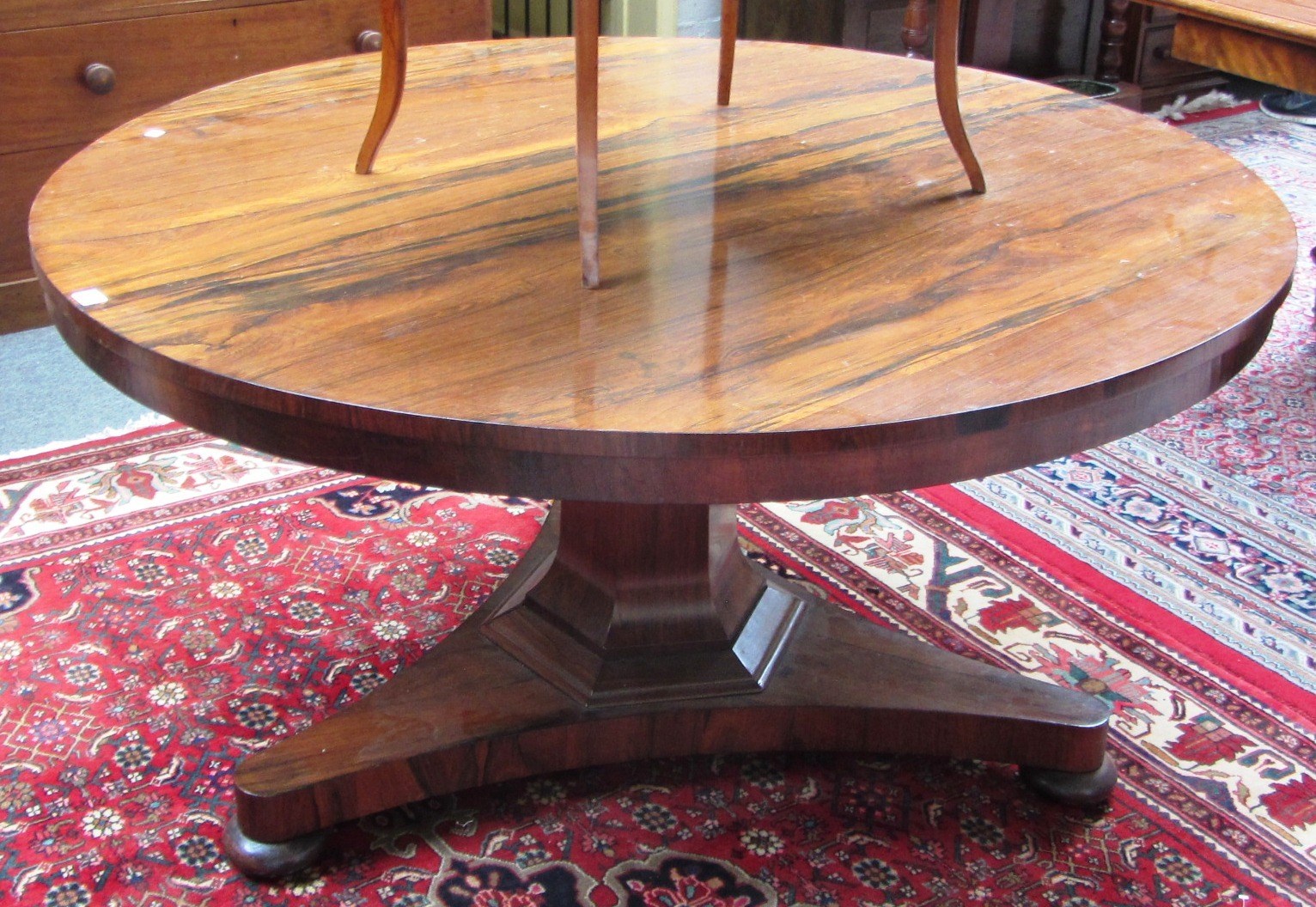 Appraisal: A William IV rosewood breakfast table the circular top on