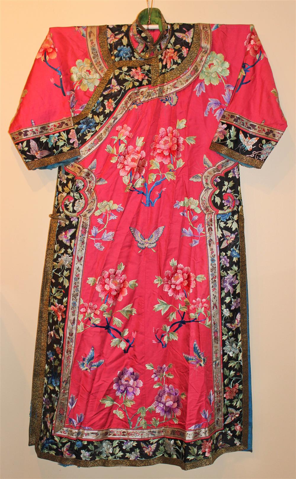 Appraisal: CHINESE SILK EMBROIDERED MANCHU STYLE ROBE QING DYNASTY of typical