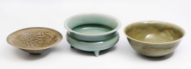 Appraisal: A Chinese pale celadon censerSong dynasty - of plain form