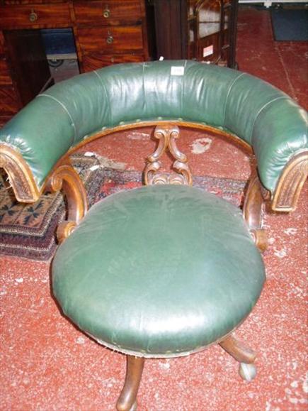 Appraisal: A Victorian oak office swivel chair