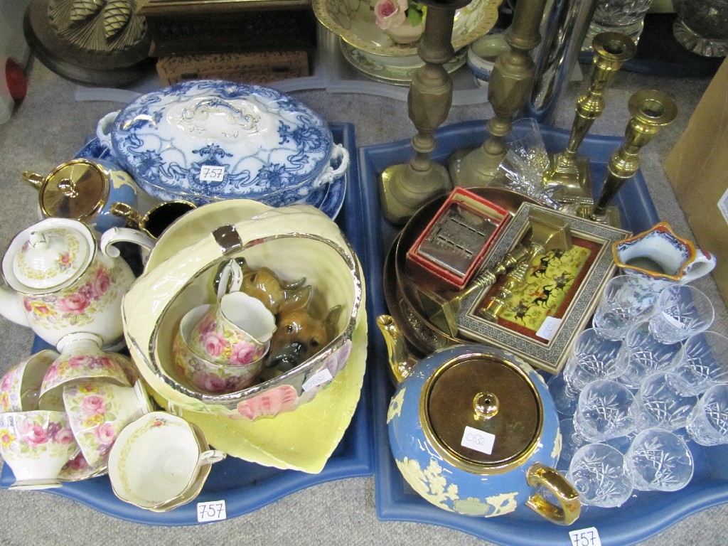 Appraisal: Lot comprising two trays of ceramics and glassware