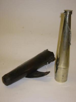 Appraisal: AN EDWARDIAN HUNTING FLASK of huntingham form with screw off