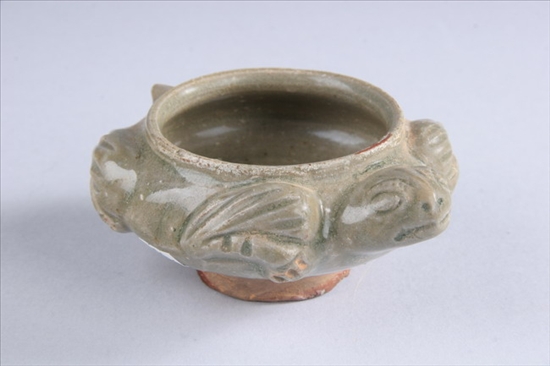 Appraisal: CHINESE CELADON STONEWARE TURTLE-FORM BRUSH WASHER Eastern Jin - -