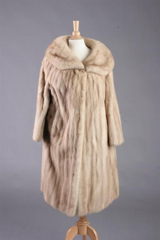 Appraisal: LADY'S FULL-LENGTH GOLDEN MINK COAT Lining stain free This coat