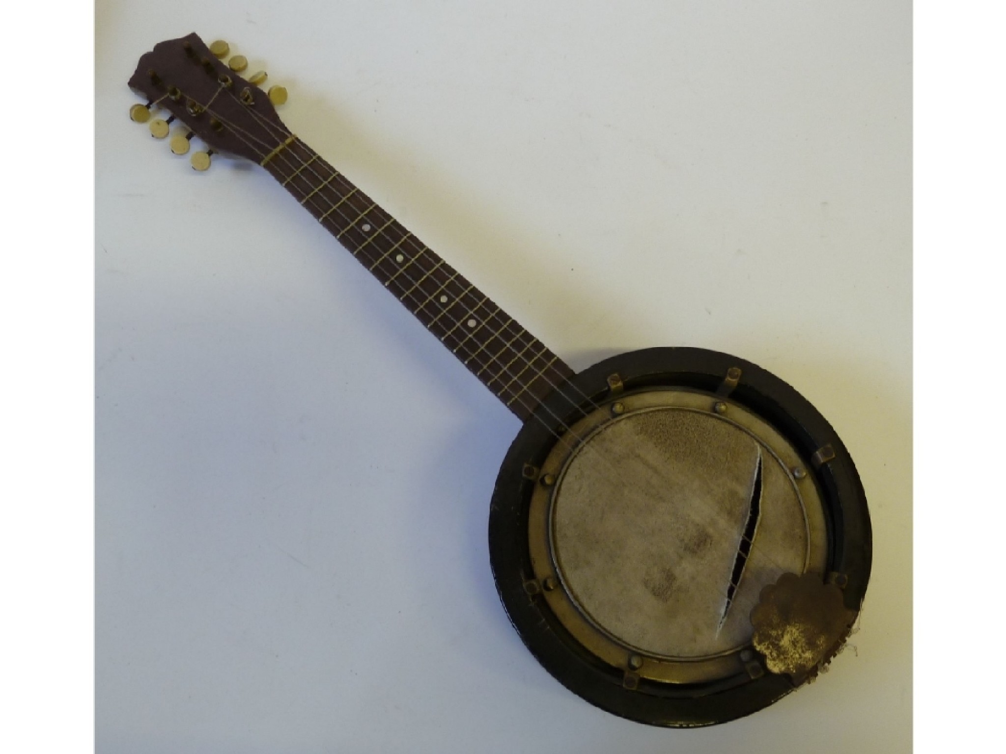 Appraisal: UKELELE BANJO a f in case