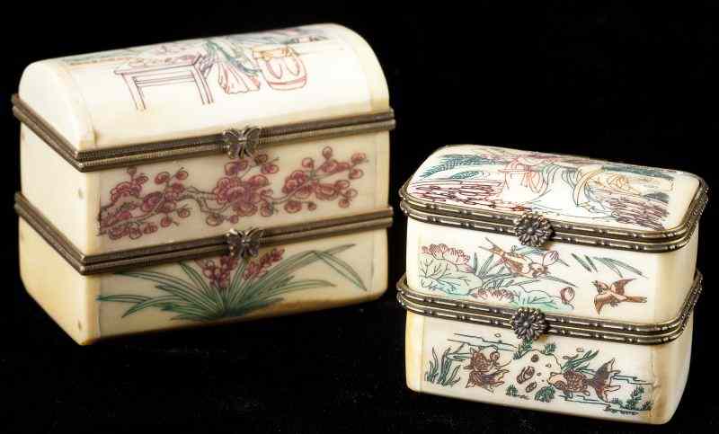 Appraisal: Two Chinese Cosmetic Boxesearly th century bone with polychrome decorated