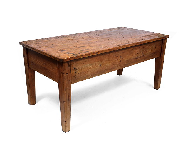 Appraisal: A LARGE RECTANGULAR TOPPED PINE KITCHEN TABLE with deep frieze