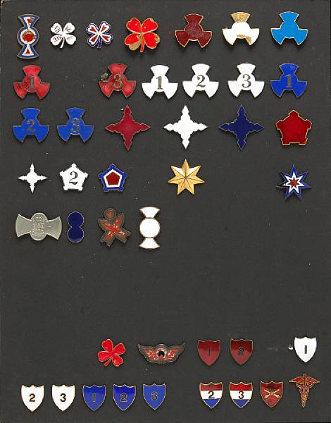 Appraisal: A group of enameled Spanish American War corps badges Comprising