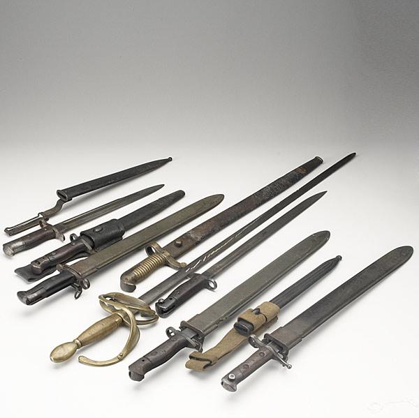 Appraisal: SWORDS BAYONETS Grouping of eight includes four English bayonets US