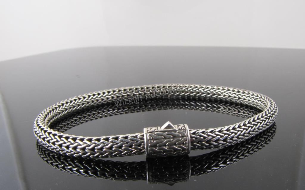 Appraisal: A John Hardy Classic Chain woven bracelet with chain clasp