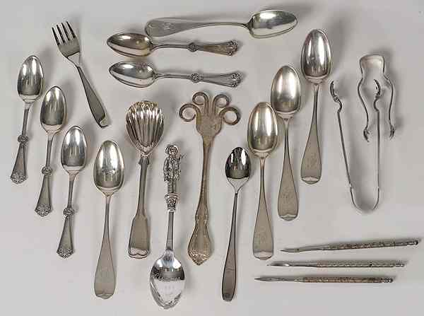 Appraisal: Silverplated Flatware American an assembled group of silverplated flatware including