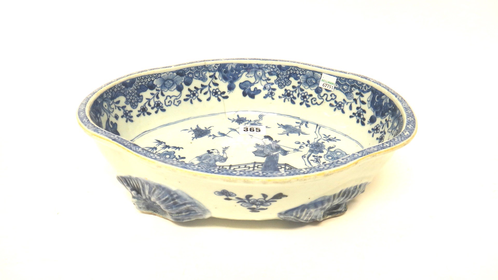 Appraisal: A Chinese export blue and white tureen Qianlong of shaped