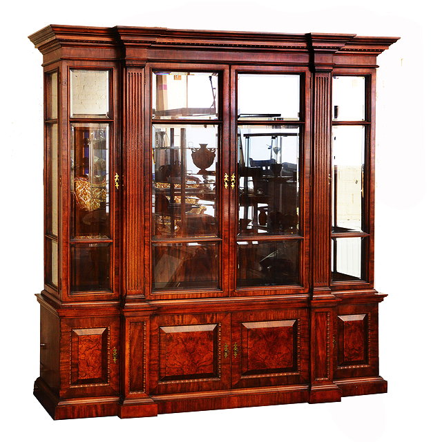 Appraisal: A GEORGIAN STYLE MAHOGANY BREAK FRONT DISPLAY CABINET with egg