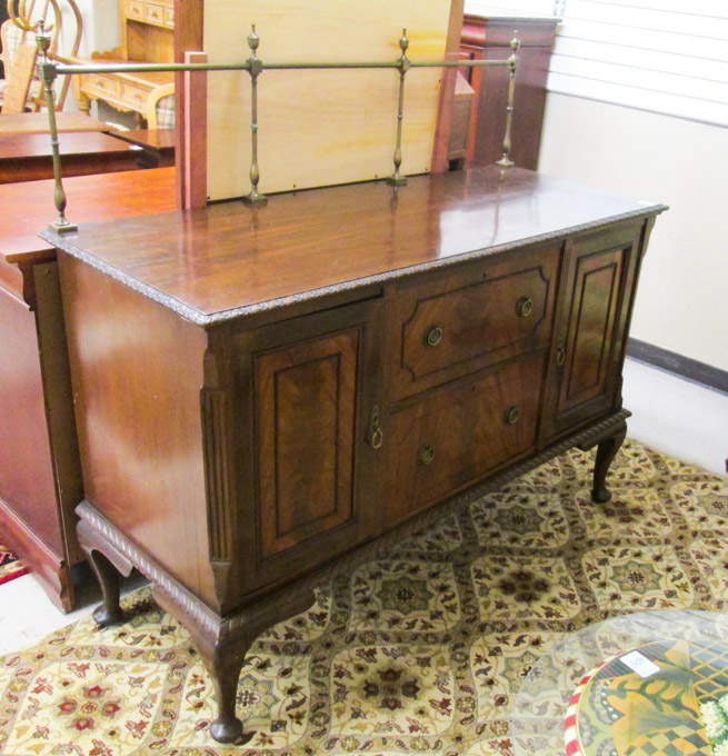 Appraisal: QUEEN ANNE STYLE MAHOGANY SIDEBOARD English c the front centering