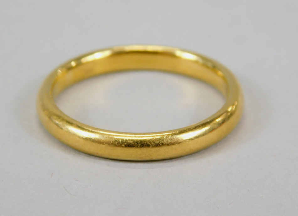 Appraisal: A ct gold wedding band g