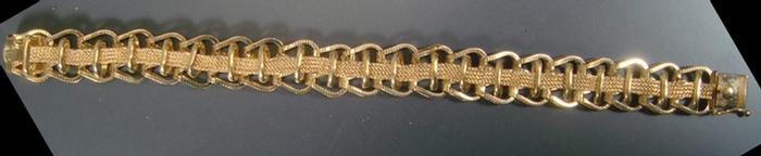 Appraisal: K YG link bracelet dwt Estimate -