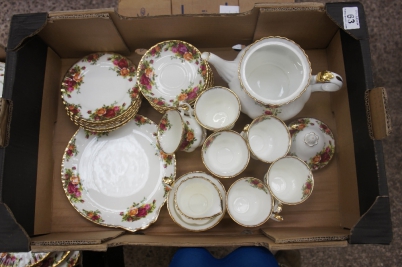 Appraisal: Royal Albert old country rose piece tea set