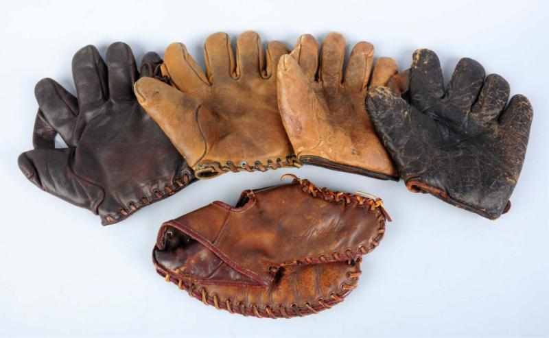 Appraisal: Lot of Early Baseball Fielder's Gloves Includes children and adult