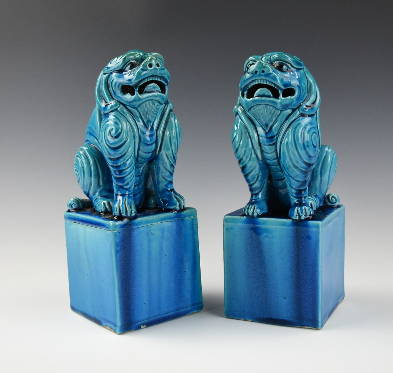 Appraisal: PAIR OF CHINESE TURQOUISE GLAZED FOO LIONS TH C Pair