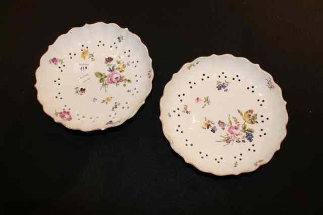 Appraisal: A PAIR OF TH CENTURY MEISSEN DISHES with pierced decoration