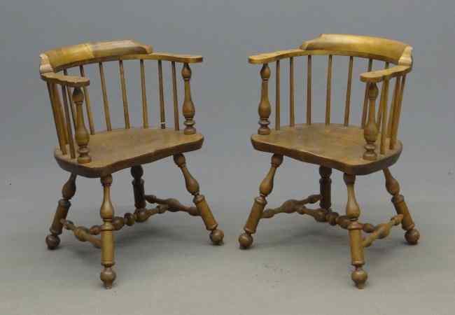 Appraisal: Pair Penn style stamped ''Wallace Nutting'' Windsor chairs '' Seat