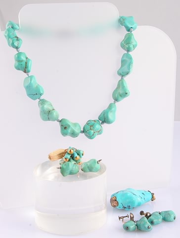 Appraisal: Necklace long Heavy nugget turquoise beads with brass clasp Nugget