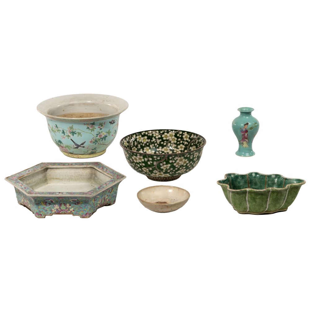 Appraisal: CHINESE PORCELAIN ASSORTMENT items including a leaf shaped bowl having