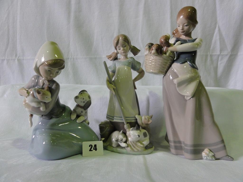 Appraisal: A collection of three Lladro Daisa groups all showing girls