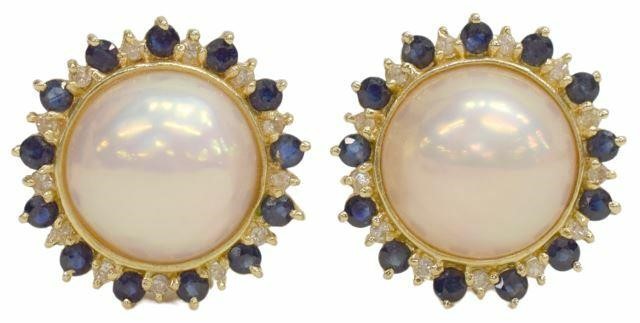 Appraisal: pair Estate kt yellow gold earrings having central Mabe pearl