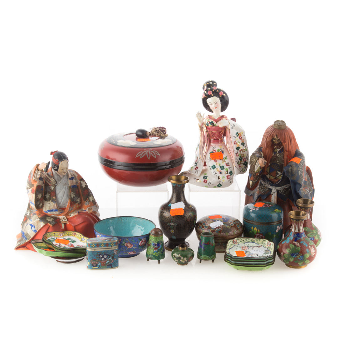 Appraisal: Assorted oriental items including cloisonne lacquer box enamel dishes and