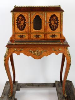 Appraisal: Italian marquetry ladies writing desk with leather h x w