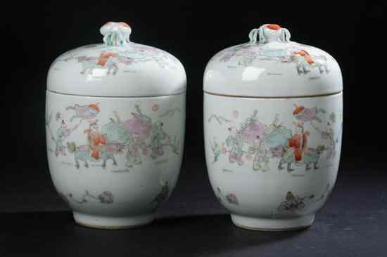 Appraisal: PAIR CHINESE FAMILLE ROSE PORCELAIN JARS AND COVERS Tongzhi mark