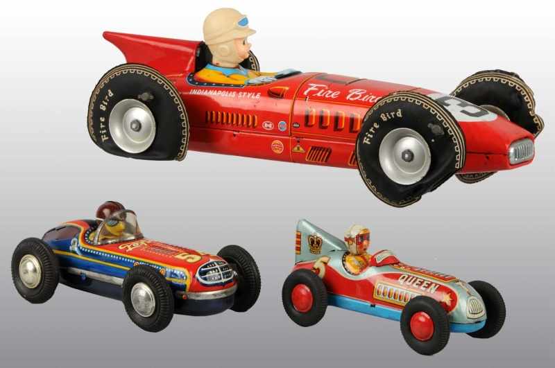 Appraisal: Lot of Tin Litho Race Car Friction Toys Description Japanese