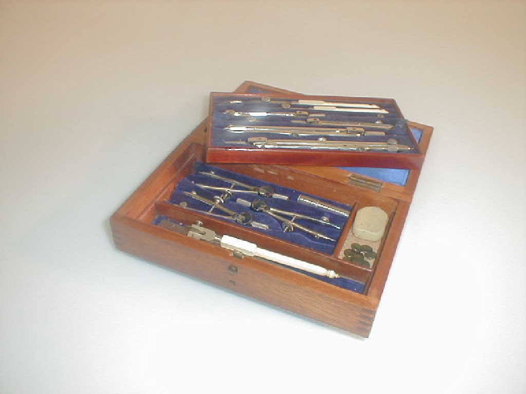 Appraisal: An early thC drawing instrument set by Thornton Manchester the