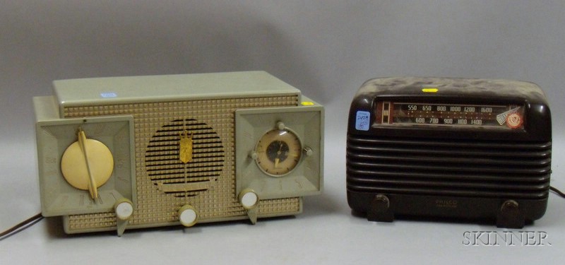 Appraisal: Vintage Plastic Radios a Philco no - and a Zenith