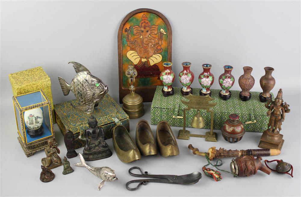 Appraisal: GROUP OF MOSTLY METAL CURIOS including a Chinese demonstration set