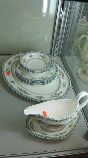 Appraisal: COLLECTION OF WEDGWOOD 'HAMPSHIRE' DINNER WARE