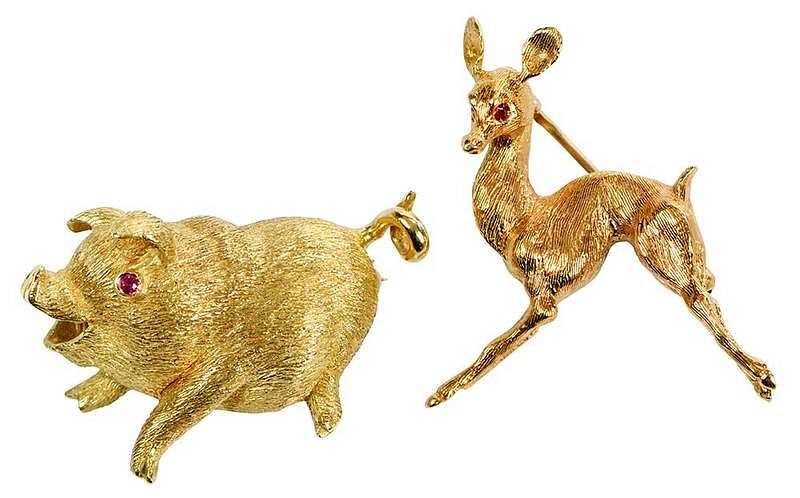 Appraisal: Two kt Gemstone Animal Brooches piggy one round faceted ruby