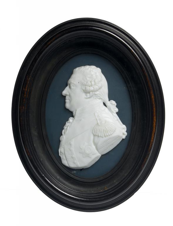 Appraisal: A TASSIE GLASS PASTE PORTRAIT MEDALLION OF ADMIRAL DUNCAN impressed