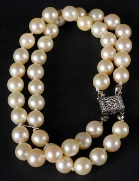 Appraisal: Pearl Bracelet Description K gold Condition Excellent Size L