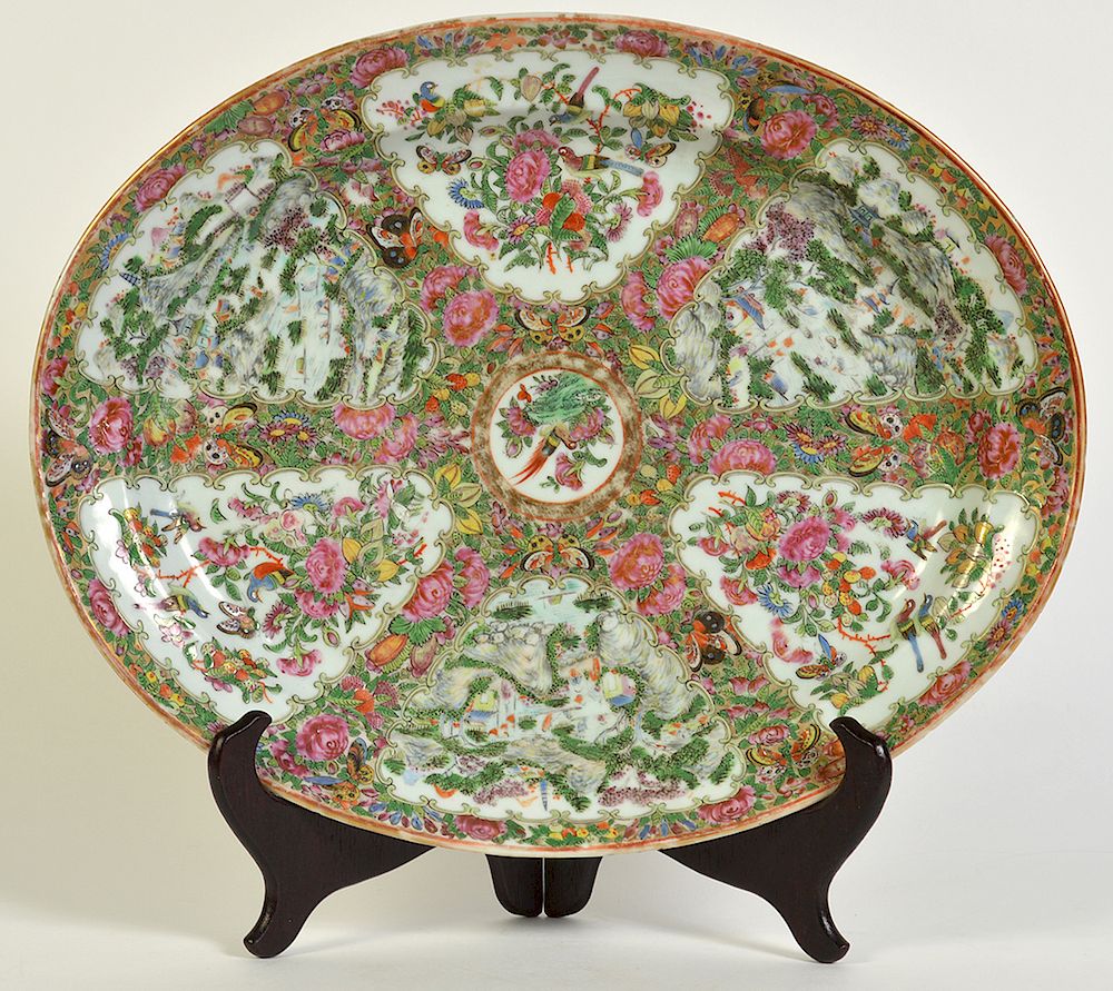 Appraisal: Large Chinese Rose Medallion Platter Chinese rose medallion oval platter