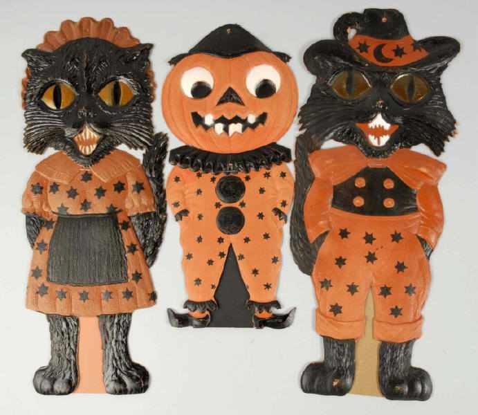 Appraisal: Lot of Halloween Die-Cuts Description Heavy cardboard Includes two cats