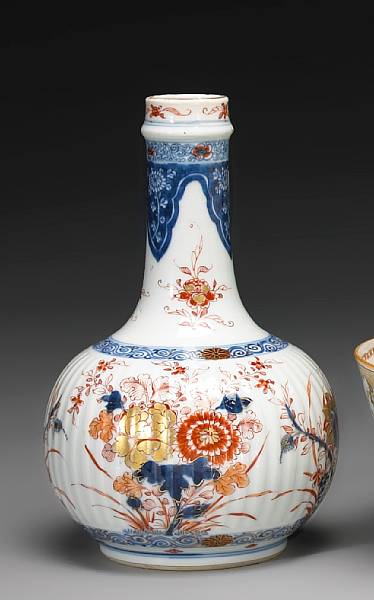 Appraisal: A 'Chinese Imari' export porcelain bottle vase Late th Century