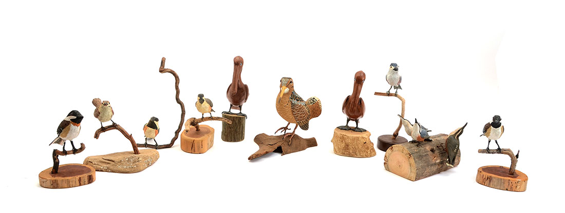 Appraisal: BOB LEE CARVED BIRDS An assembled collection carved and painted