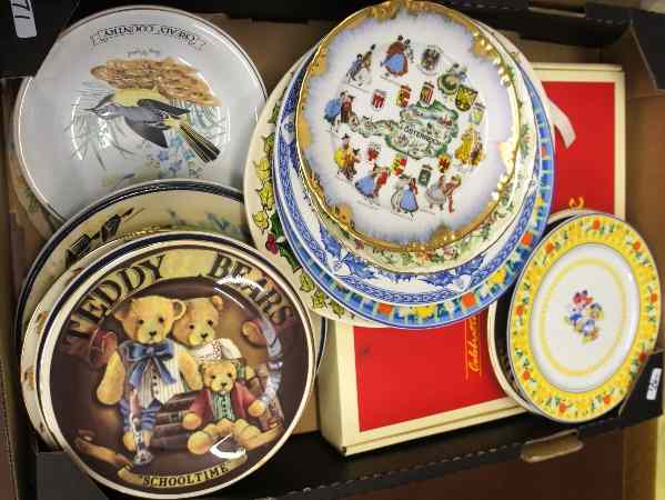 Appraisal: A collection of Various Plates to include Disney Bunnykins Spode