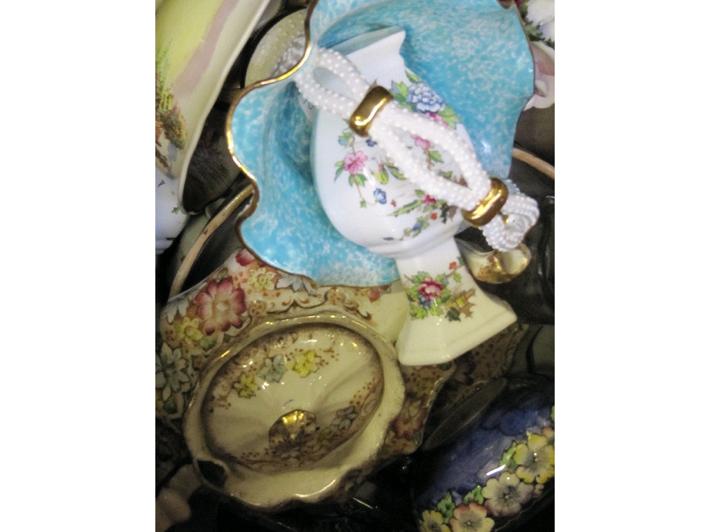 Appraisal: Box of ceramics - Maling basket etc