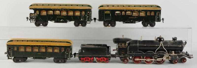 Appraisal: Marklin Gauge Steam-Type Passenger Train Set Description German Handpainted Includes