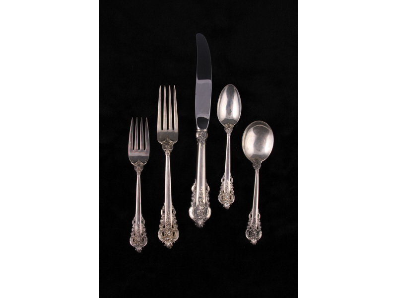 Appraisal: Sterling Flatware Service Grand Baroque Wallace pieces including round soup