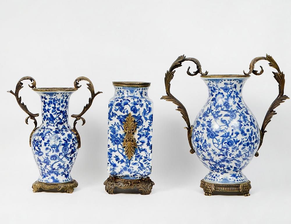 Appraisal: THREE ASIAN STYLE BLUE WHITE CERAMIC VESSELS Modern Of baluster